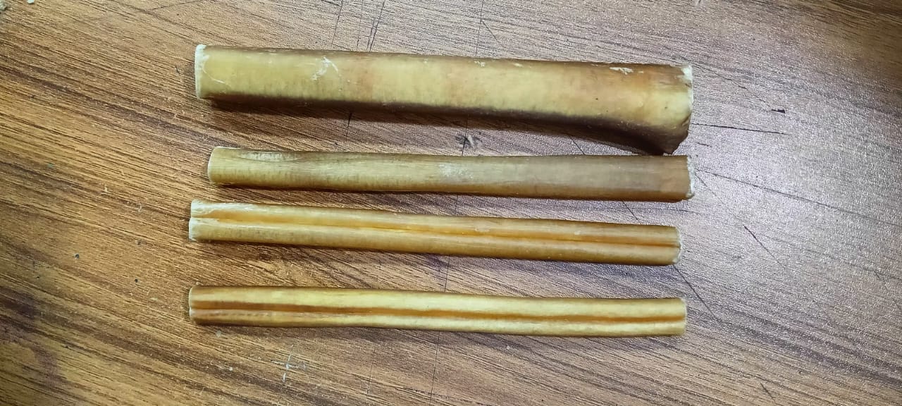 Dry pizzle (Pet food)