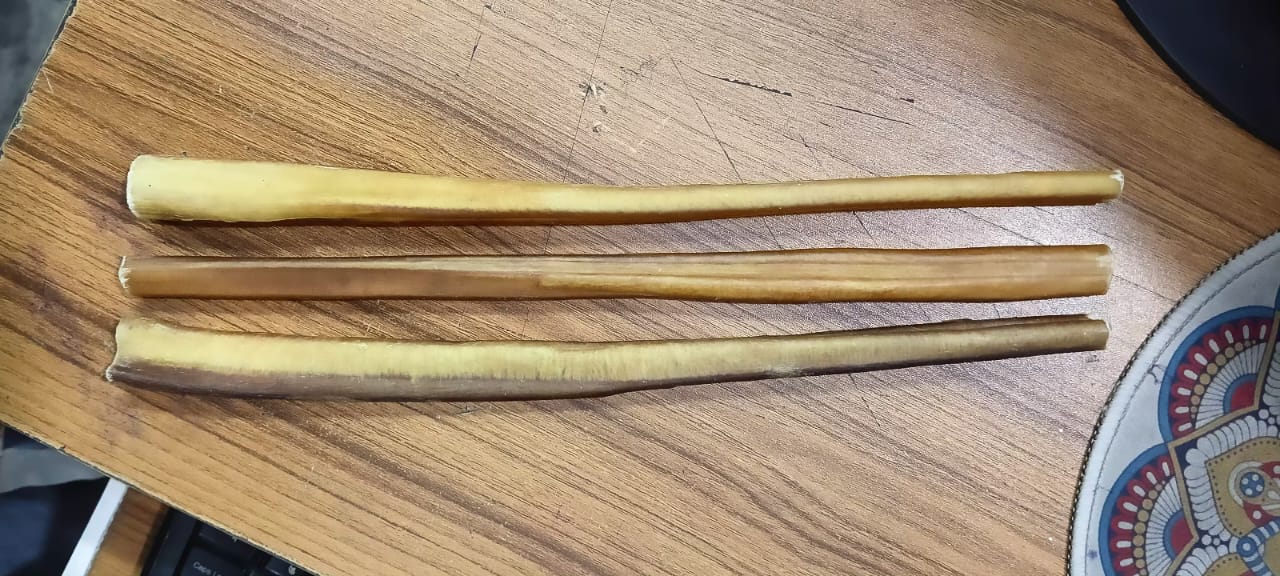 Dry pizzle (Pet food)